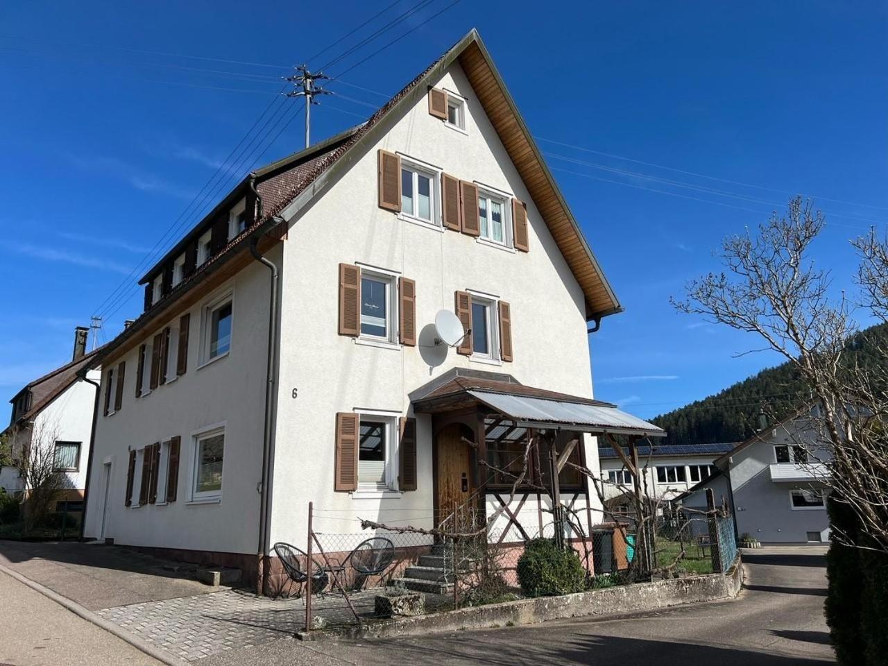 Ferienwohnung Am Wiesenrain 拜尔斯布龙 外观 照片