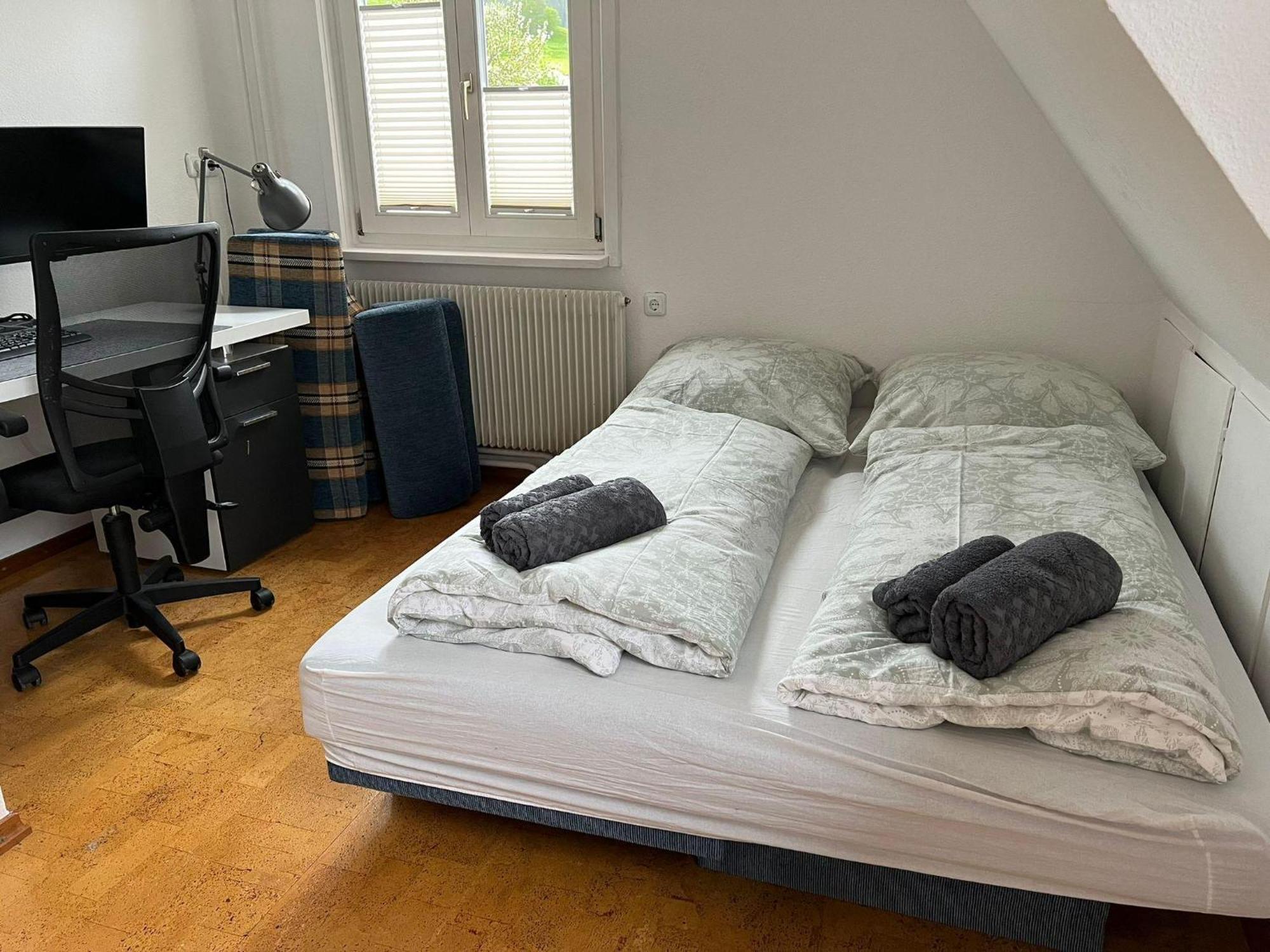 Ferienwohnung Am Wiesenrain 拜尔斯布龙 外观 照片